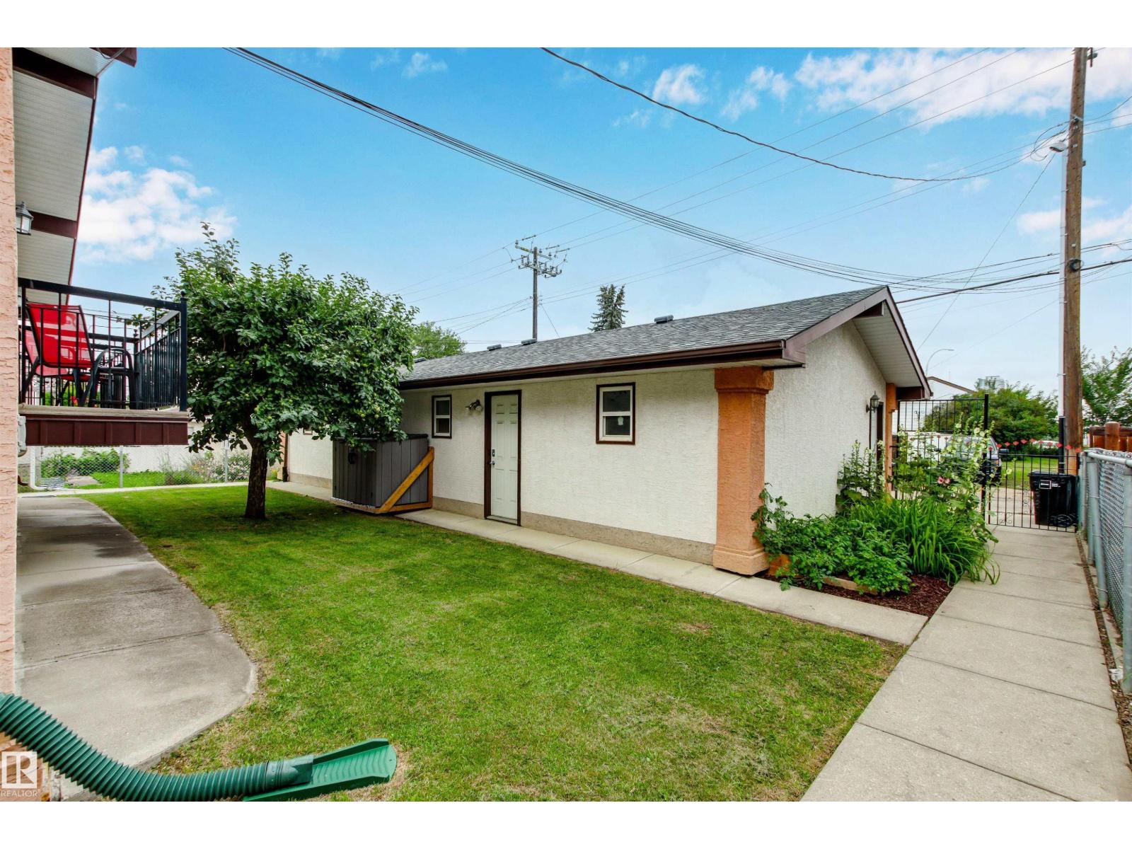 Photo 56 of 2 8314 81 Av Nw, Edmonton AB