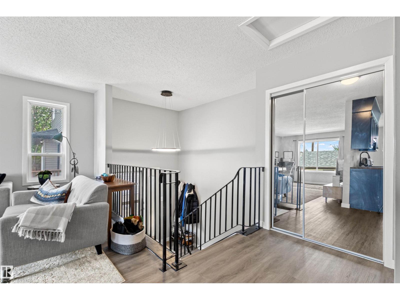 Photo 5 of 2 8314 81 Av Nw, Edmonton AB