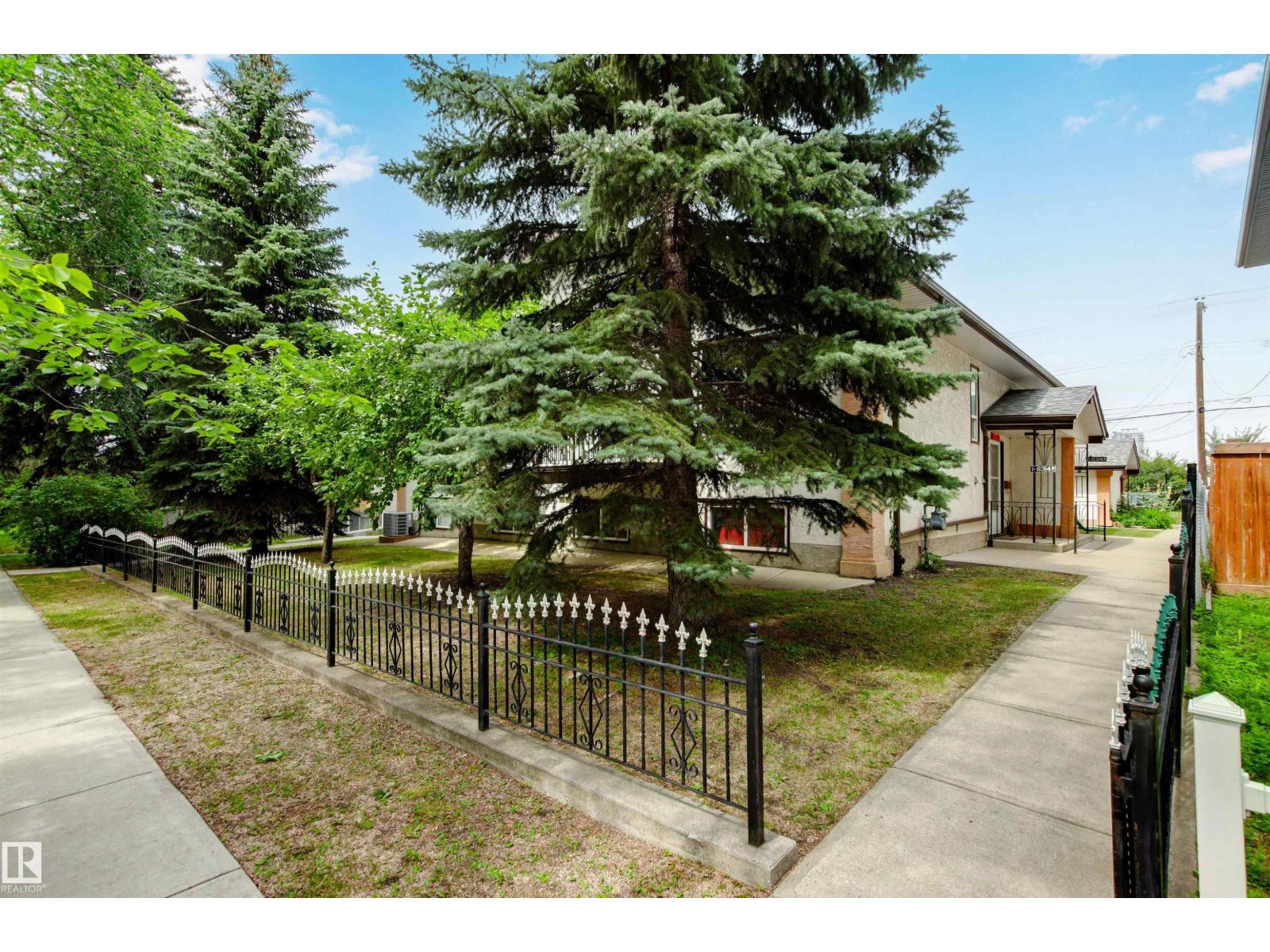 Photo 63 of 2 8314 81 Av Nw, Edmonton AB