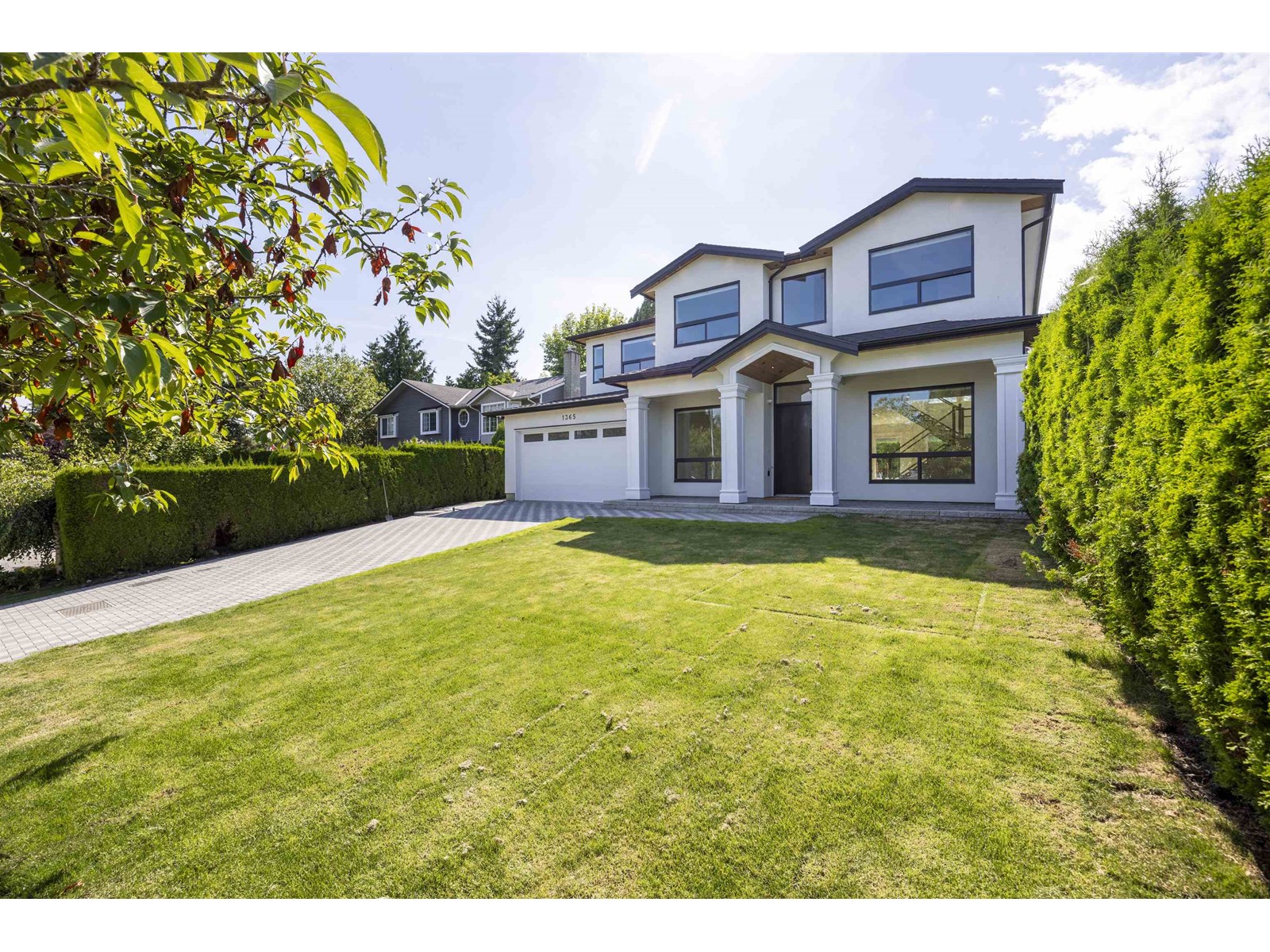 Photo 3 of 1365 160 A Street, Surrey BC