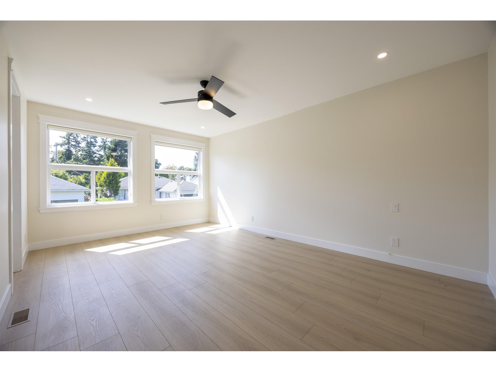 Photo 22 of 1365 160 A Street, Surrey BC