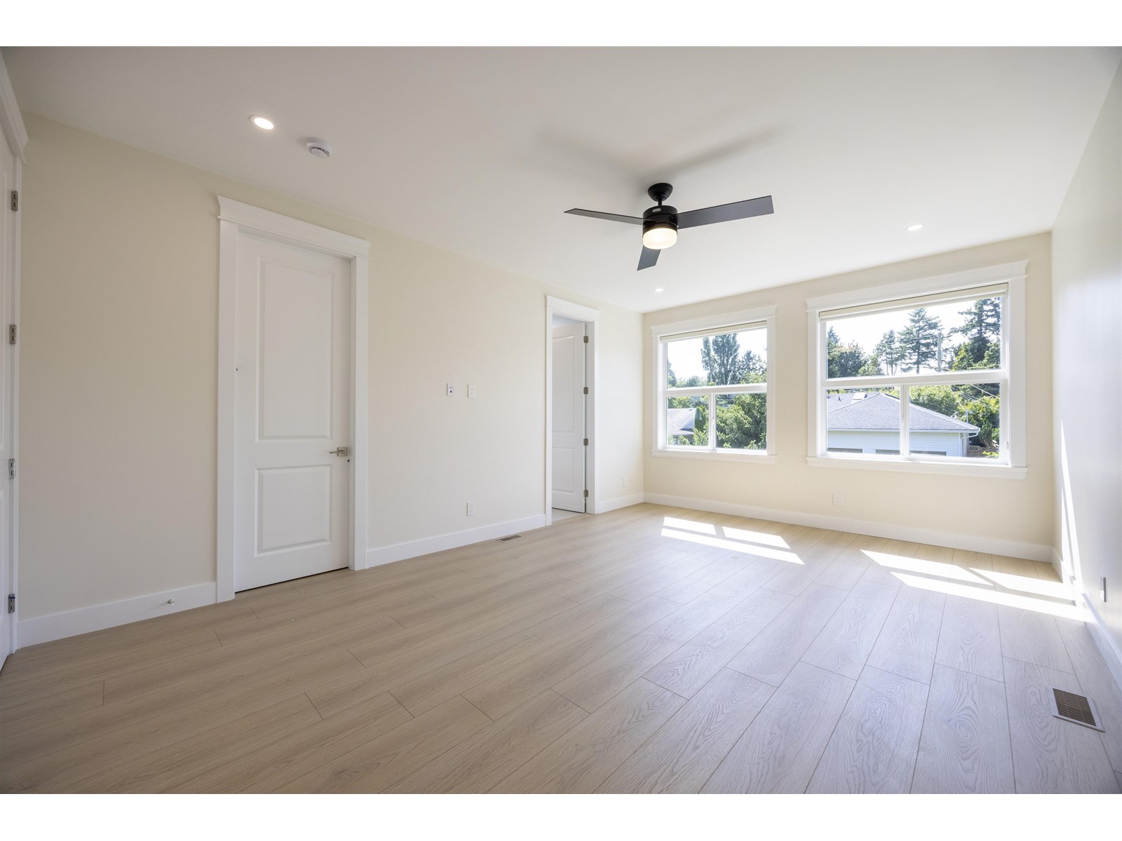 Photo 23 of 1365 160 A Street, Surrey BC