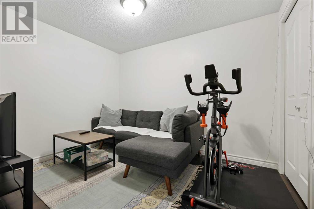 Single Family House for Sale in    Avenue SW Lower Mount Royal Calgary 