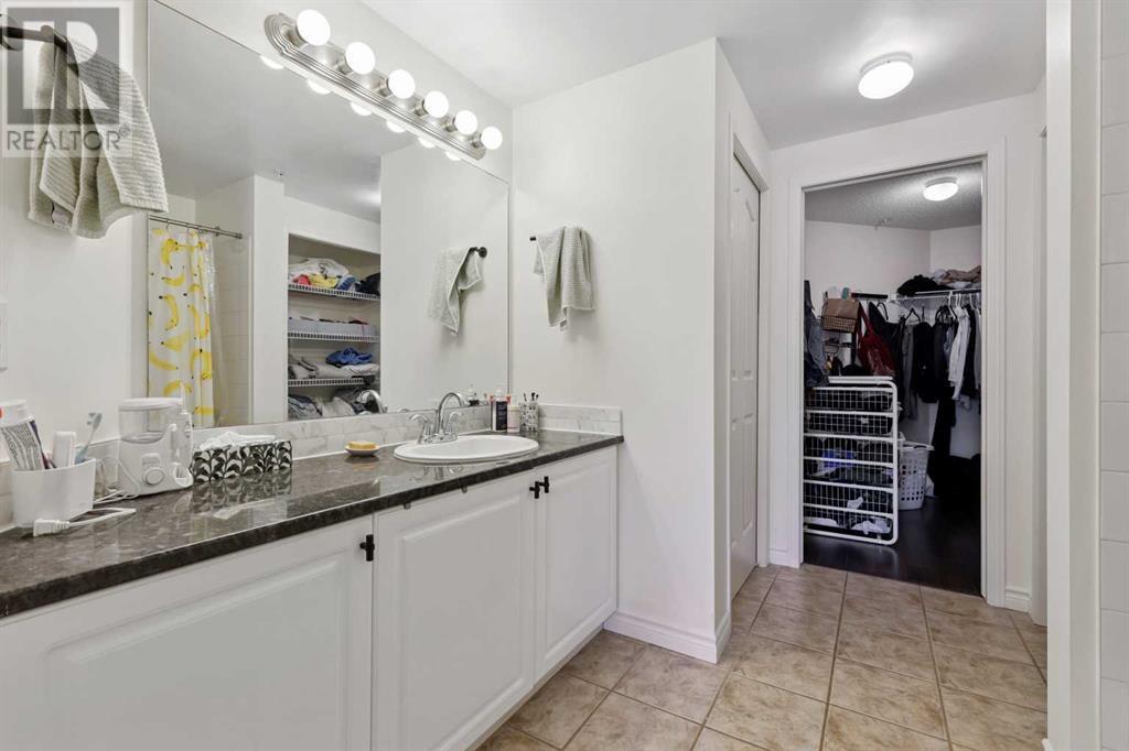 Single Family House for Sale in    Avenue SW Lower Mount Royal Calgary 