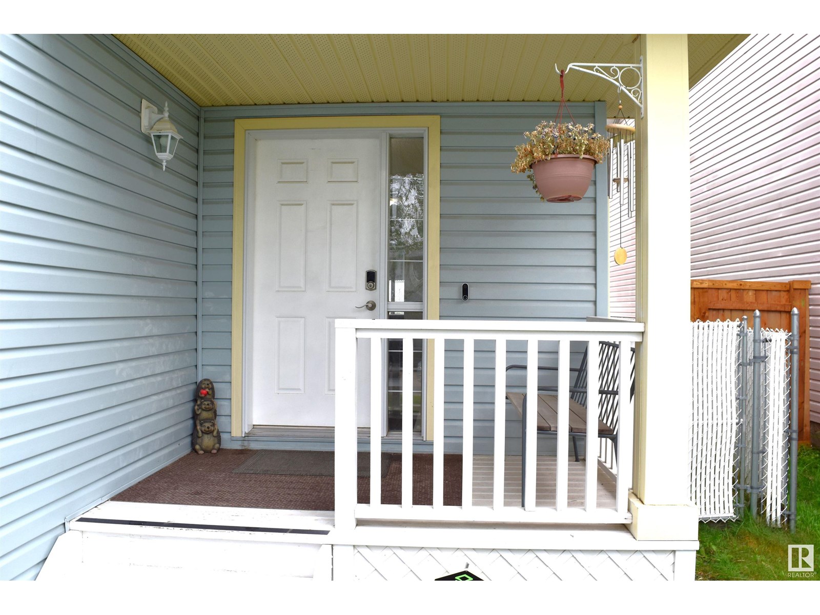 Photo 2 of 315 Wild Rose Wy Nw, Edmonton AB