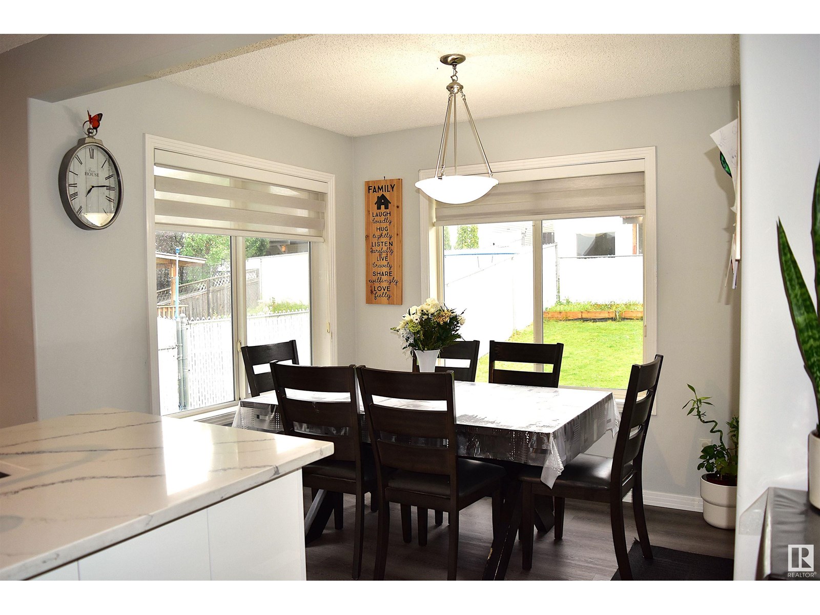 Photo 6 of 315 Wild Rose Wy Nw, Edmonton AB