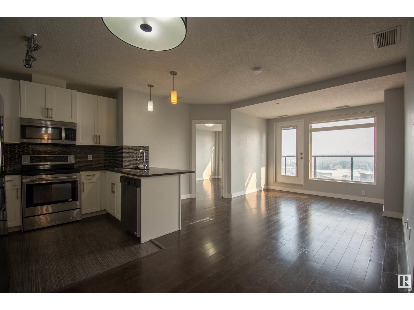 Photo 11 of 731 5151 Windermere Bv Nw, Edmonton AB