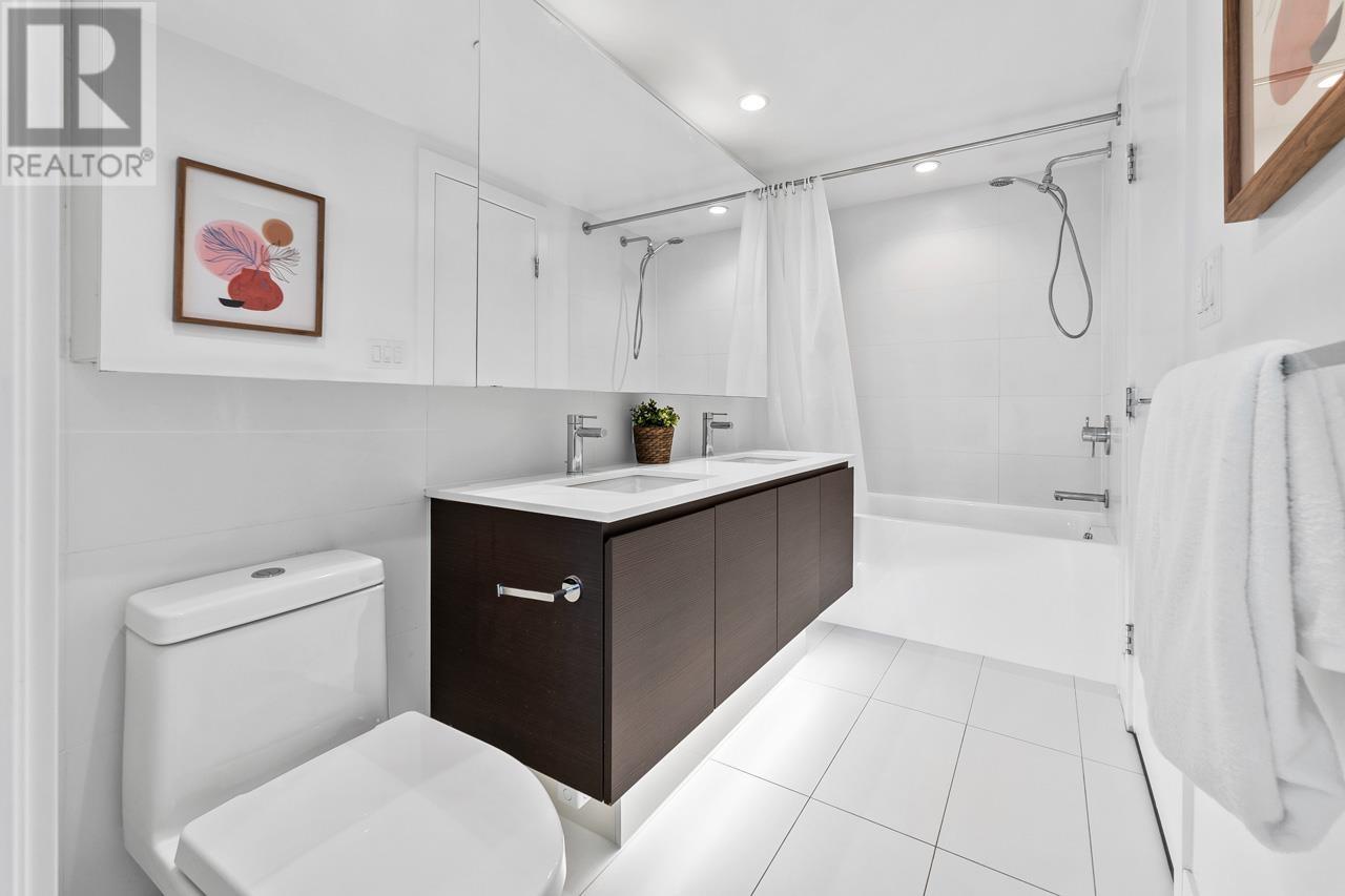 Photo 13 of 610 5508 Hollybridge Way, Richmond BC