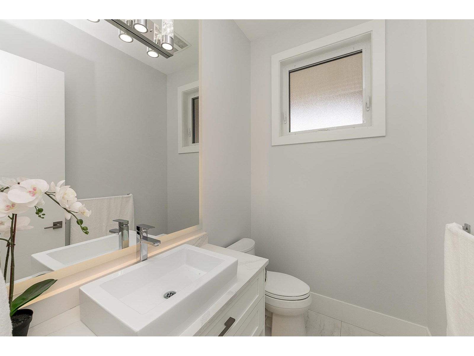 Photo 22 of 4014 204 A Street, Langley BC