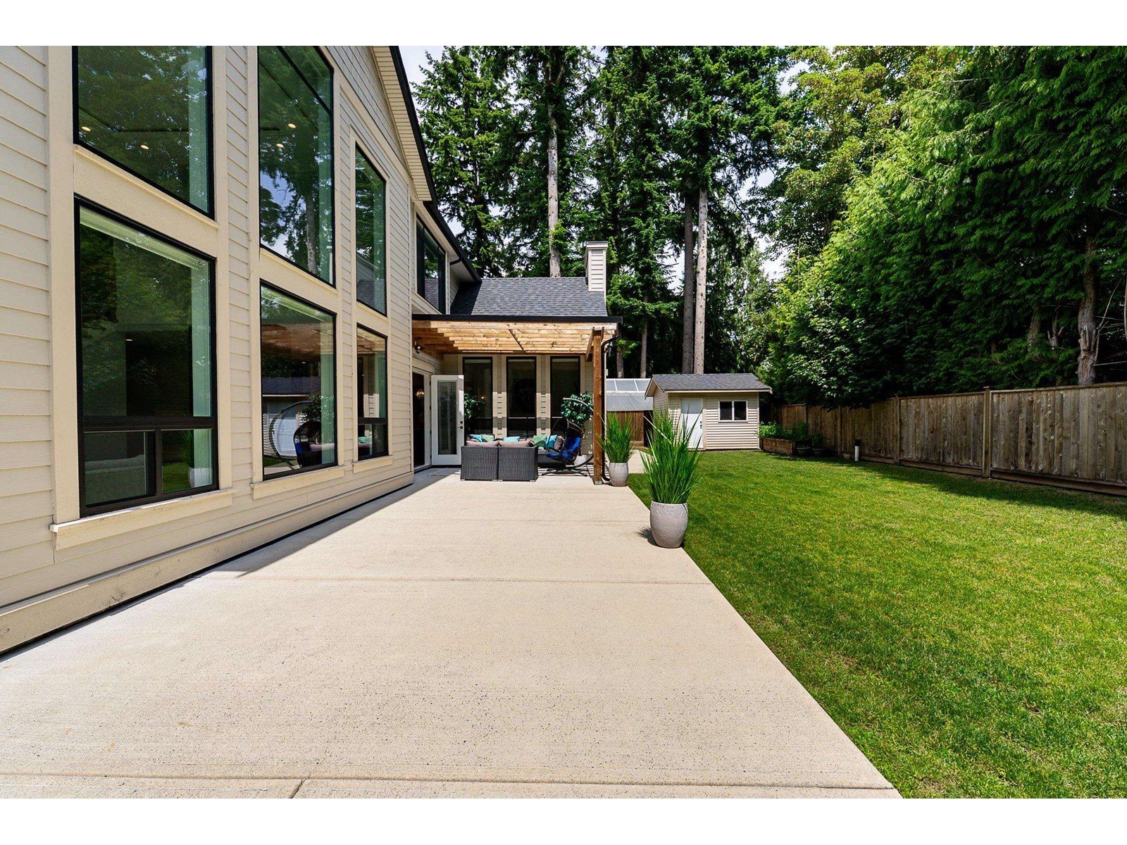 Photo 5 of 4014 204 A Street, Langley BC