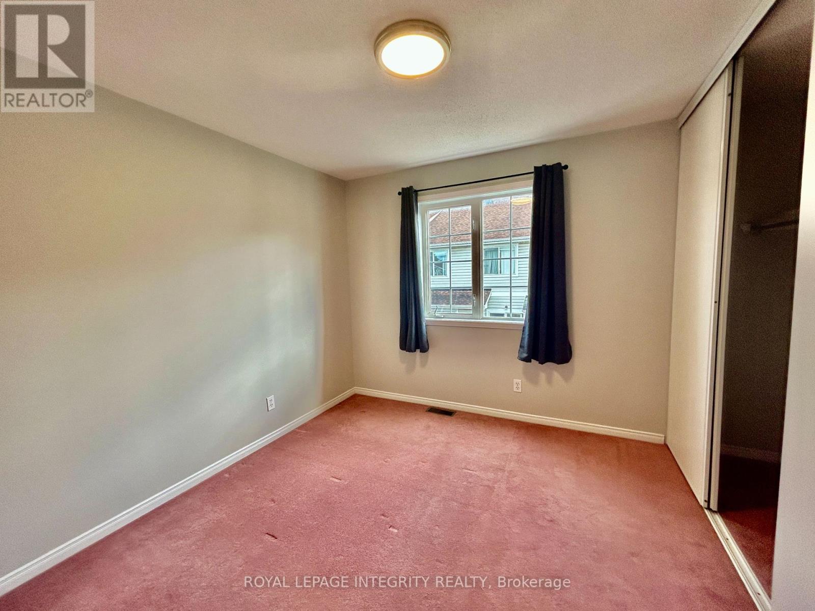 Photo 17 of 19 Cohen Avenue, Ottawa ON