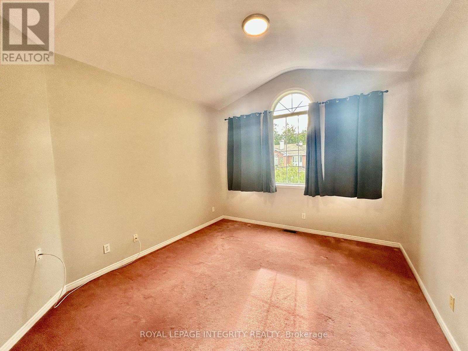 Photo 20 of 19 Cohen Avenue, Ottawa ON