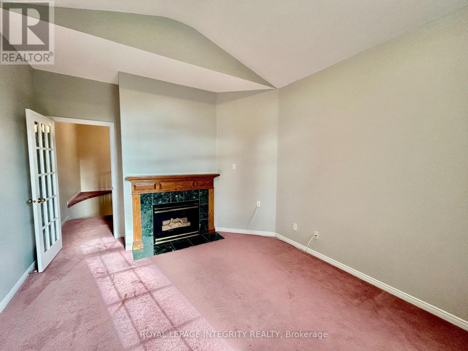 Photo 21 of 19 Cohen Avenue, Ottawa ON
