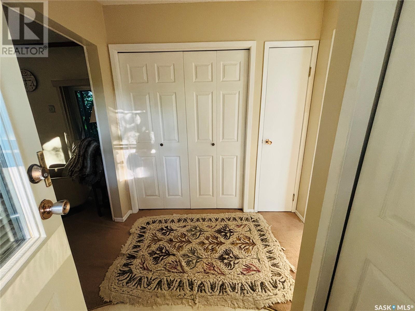 Photo 8 of 232 Green Avenue, Regina Beach SK