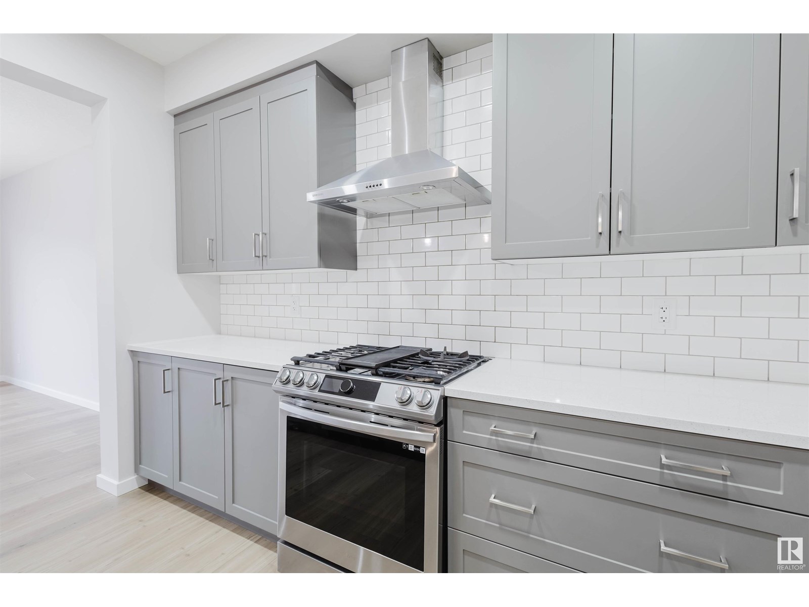 Photo 11 of 8130 226 A St Nw, Edmonton AB