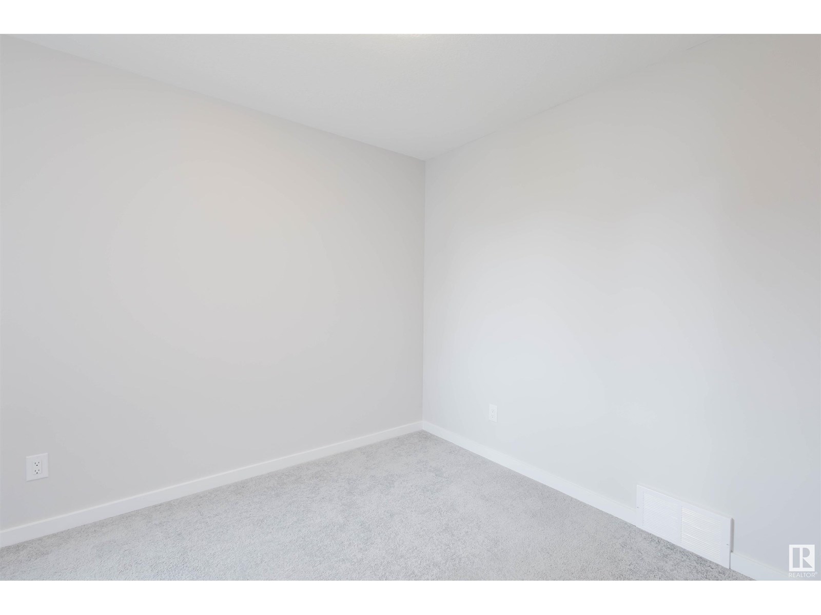 Photo 24 of 8130 226 A St Nw, Edmonton AB