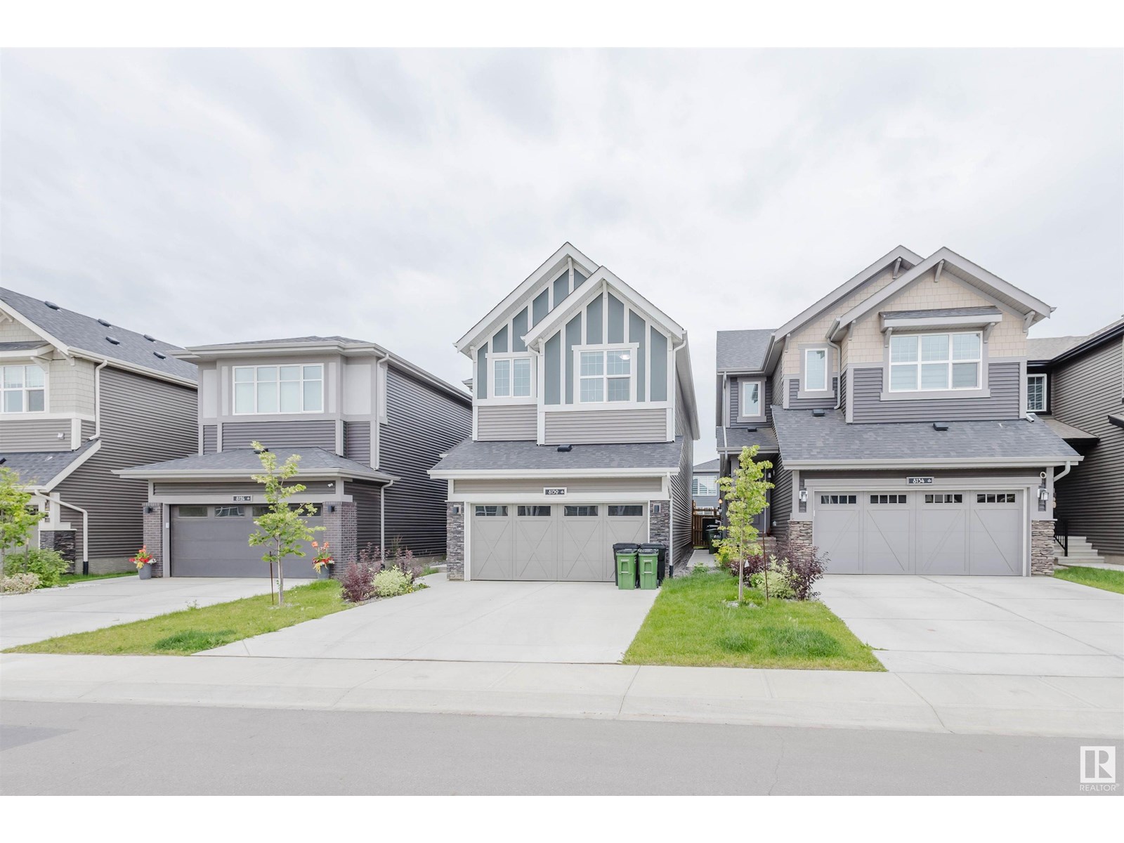 Photo 3 of 8130 226 A St Nw, Edmonton AB
