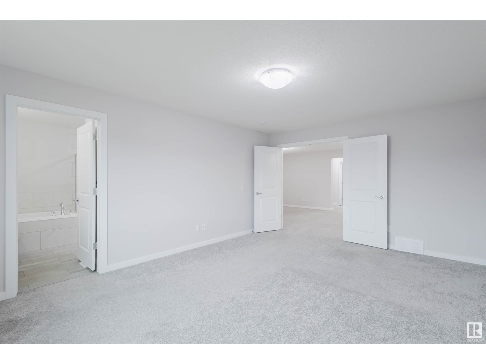 Photo 32 of 8130 226 A St Nw, Edmonton AB