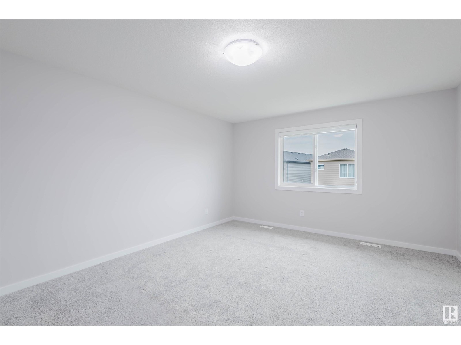 Photo 33 of 8130 226 A St Nw, Edmonton AB