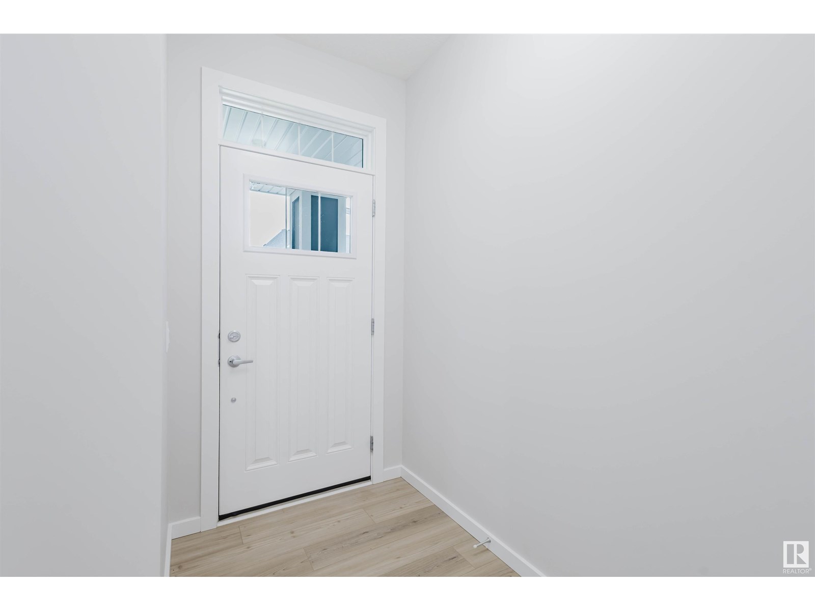 Photo 4 of 8130 226 A St Nw, Edmonton AB