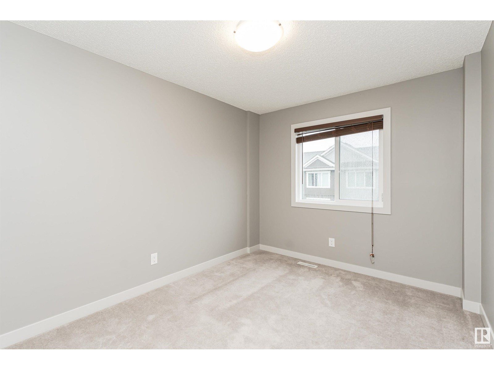 Photo 22 of 13 2121 Haddow Dr Nw, Edmonton AB