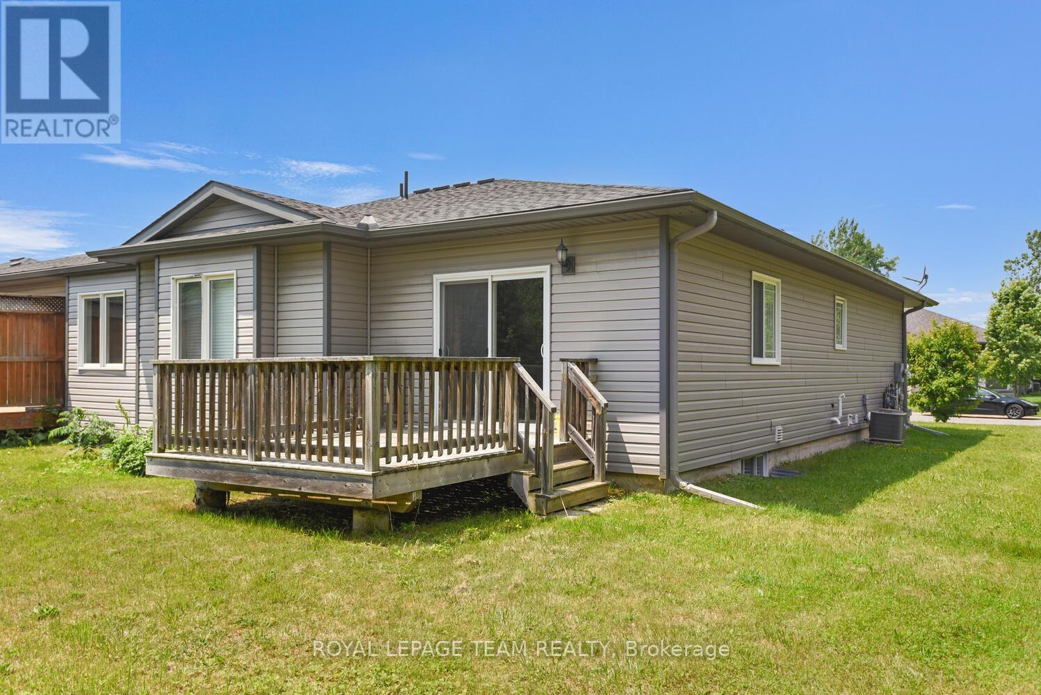 Photo 13 of 361 Fischl Drive E, Prescott ON