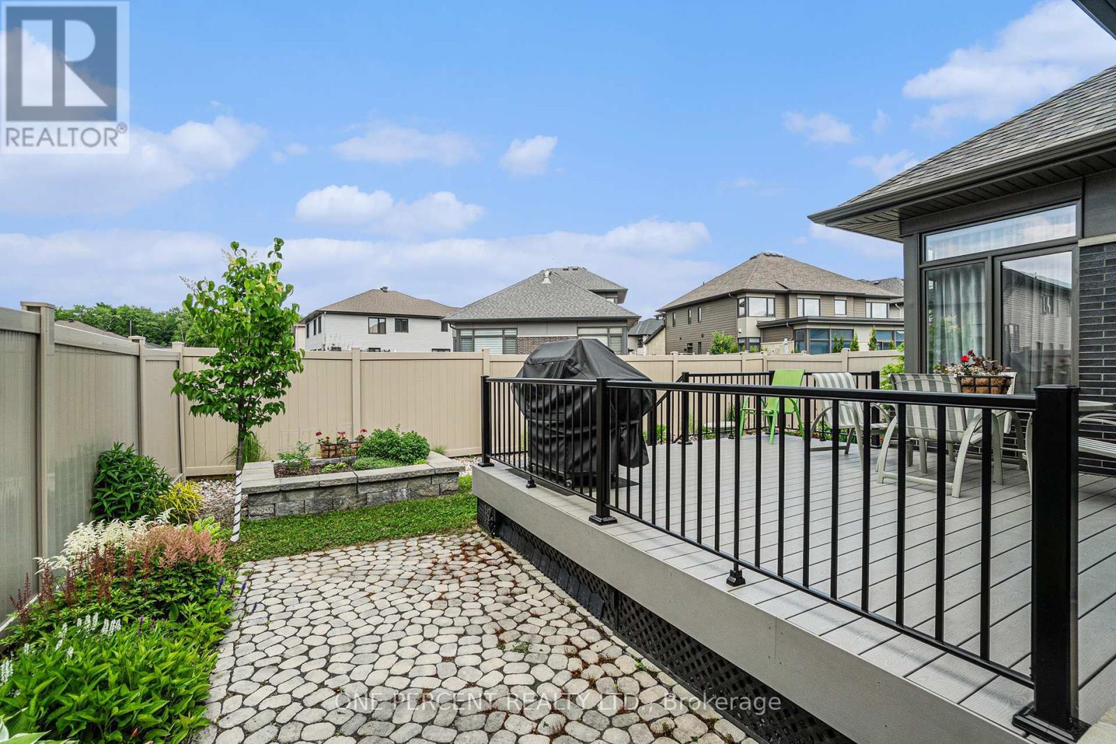 Photo 18 of 123 Pathfinder Way, Ottawa ON