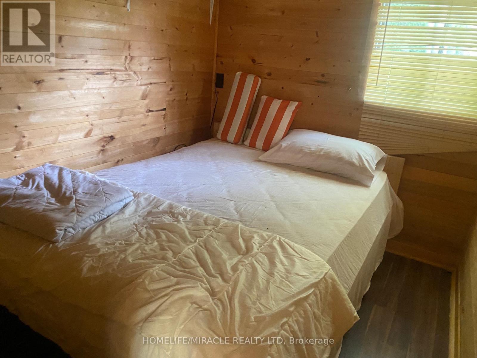 #1 & 2 211 DUNNETTE LANDING ROAD - 21
