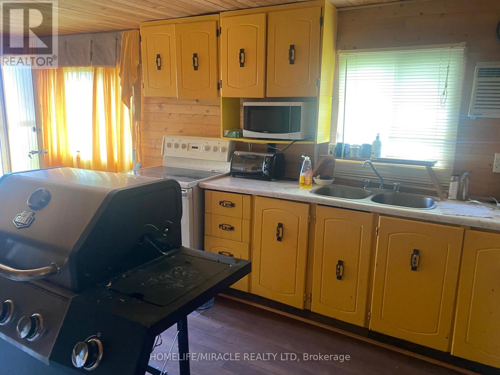 #1 & 2 211 DUNNETTE LANDING ROAD - 23