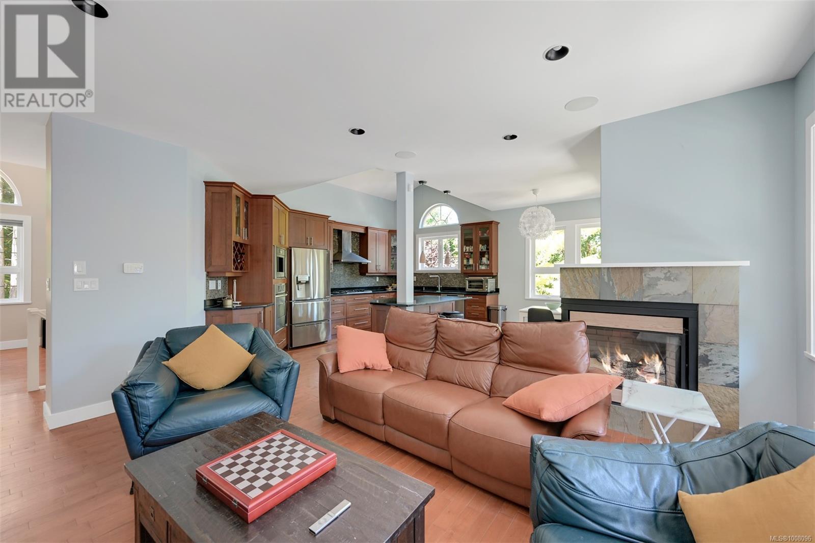 6799 Jedora Dr, Central Saanich