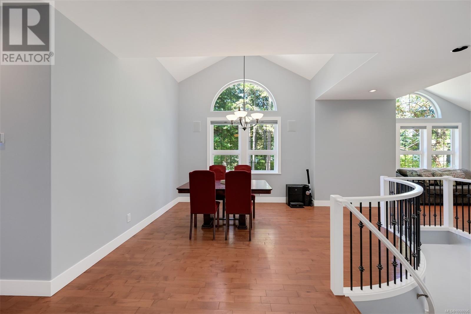 6799 Jedora Dr, Central Saanich