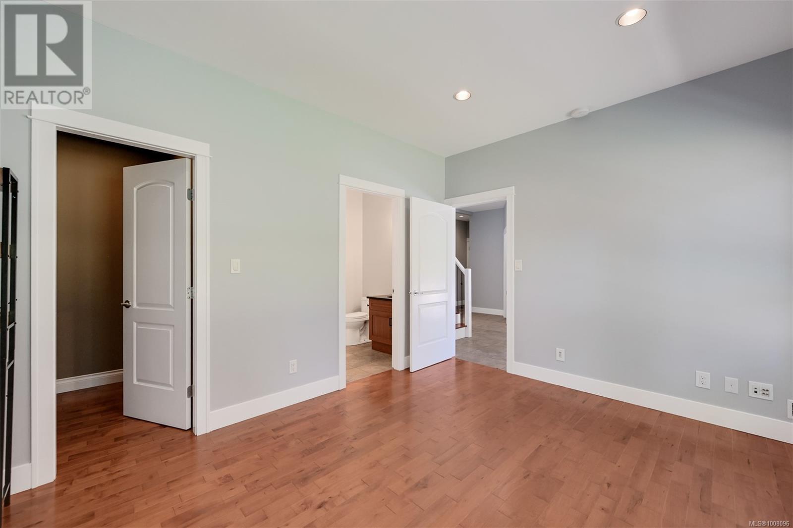 6799 Jedora Dr, Central Saanich