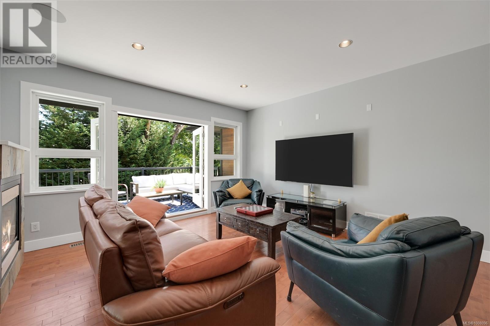 6799 Jedora Dr, Central Saanich