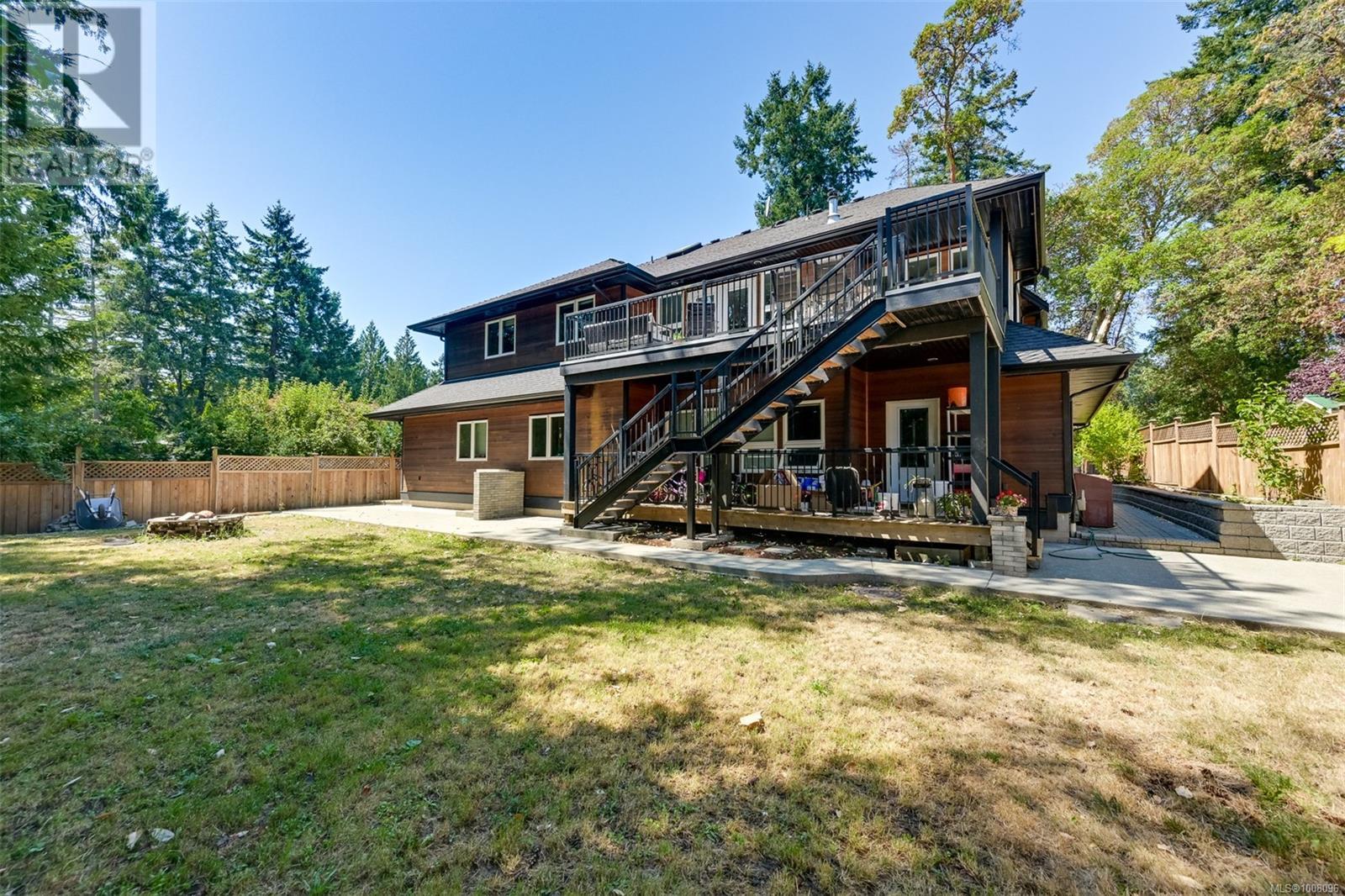 6799 Jedora Dr, Central Saanich