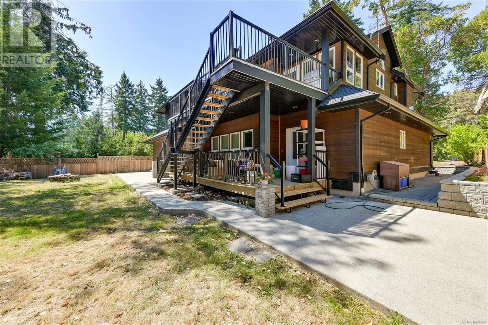 6799 Jedora Dr, Central Saanich