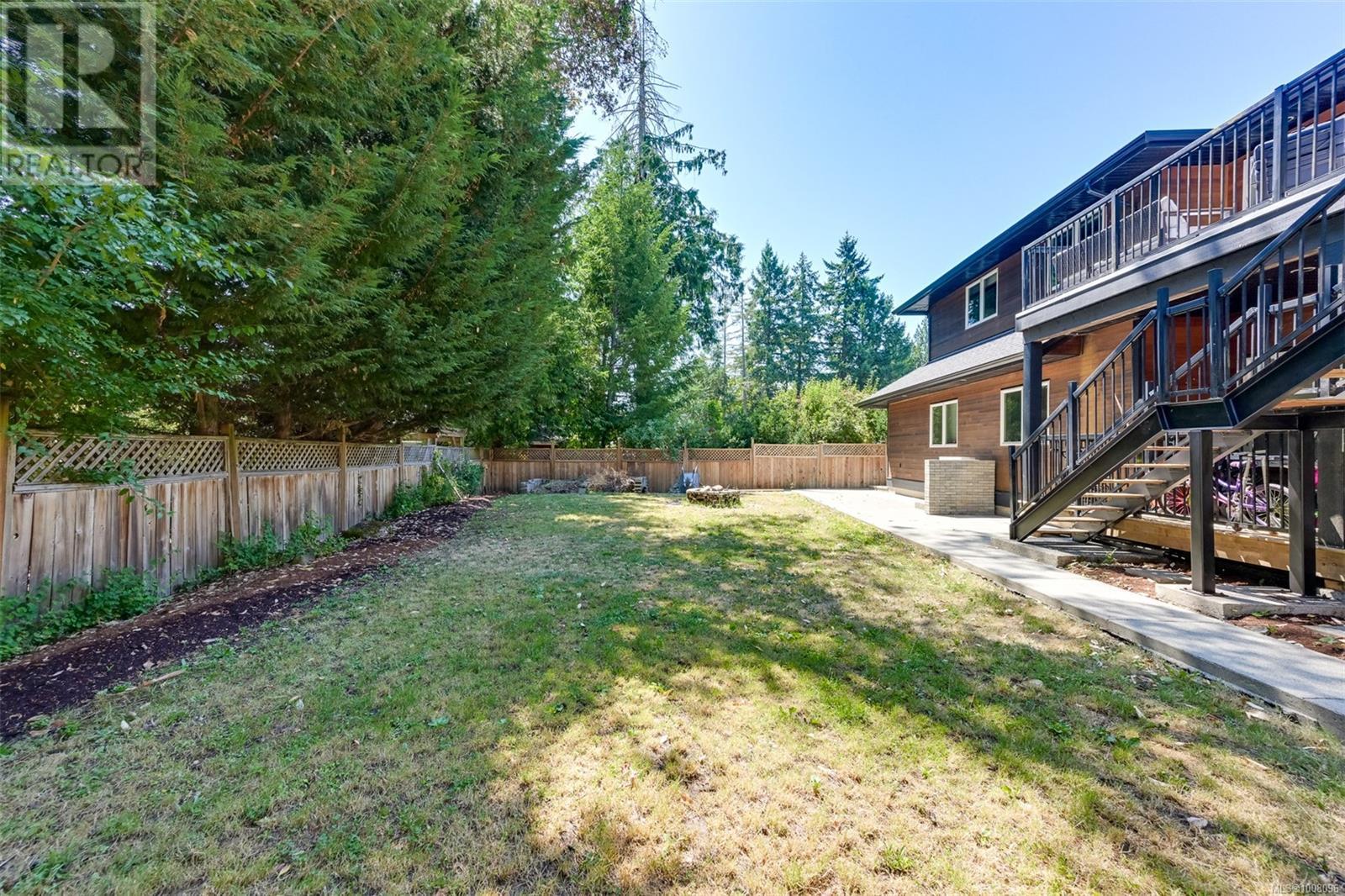 6799 Jedora Dr, Central Saanich