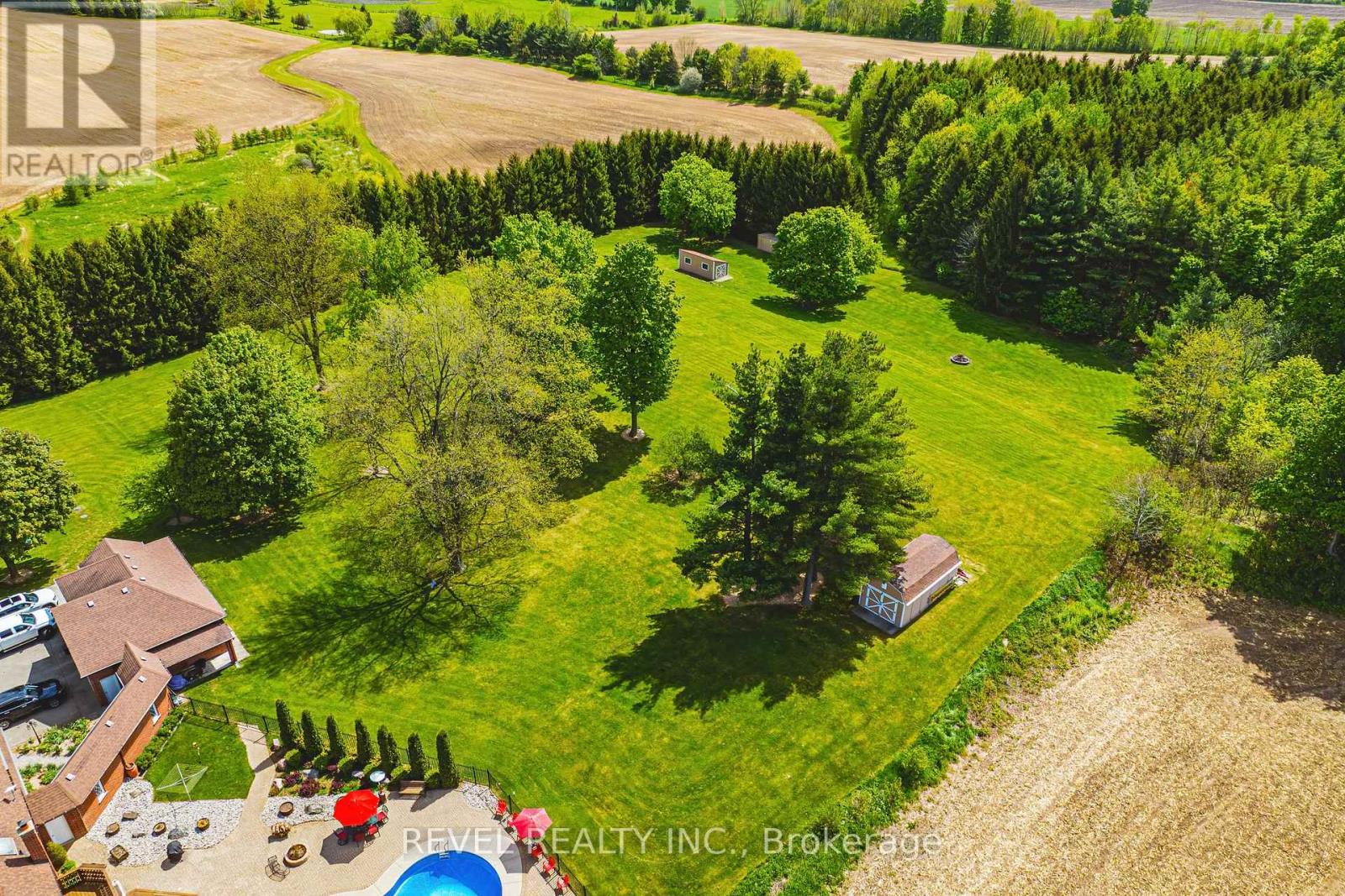 Photo 32 of 1194 20 Side Road, Milton ON