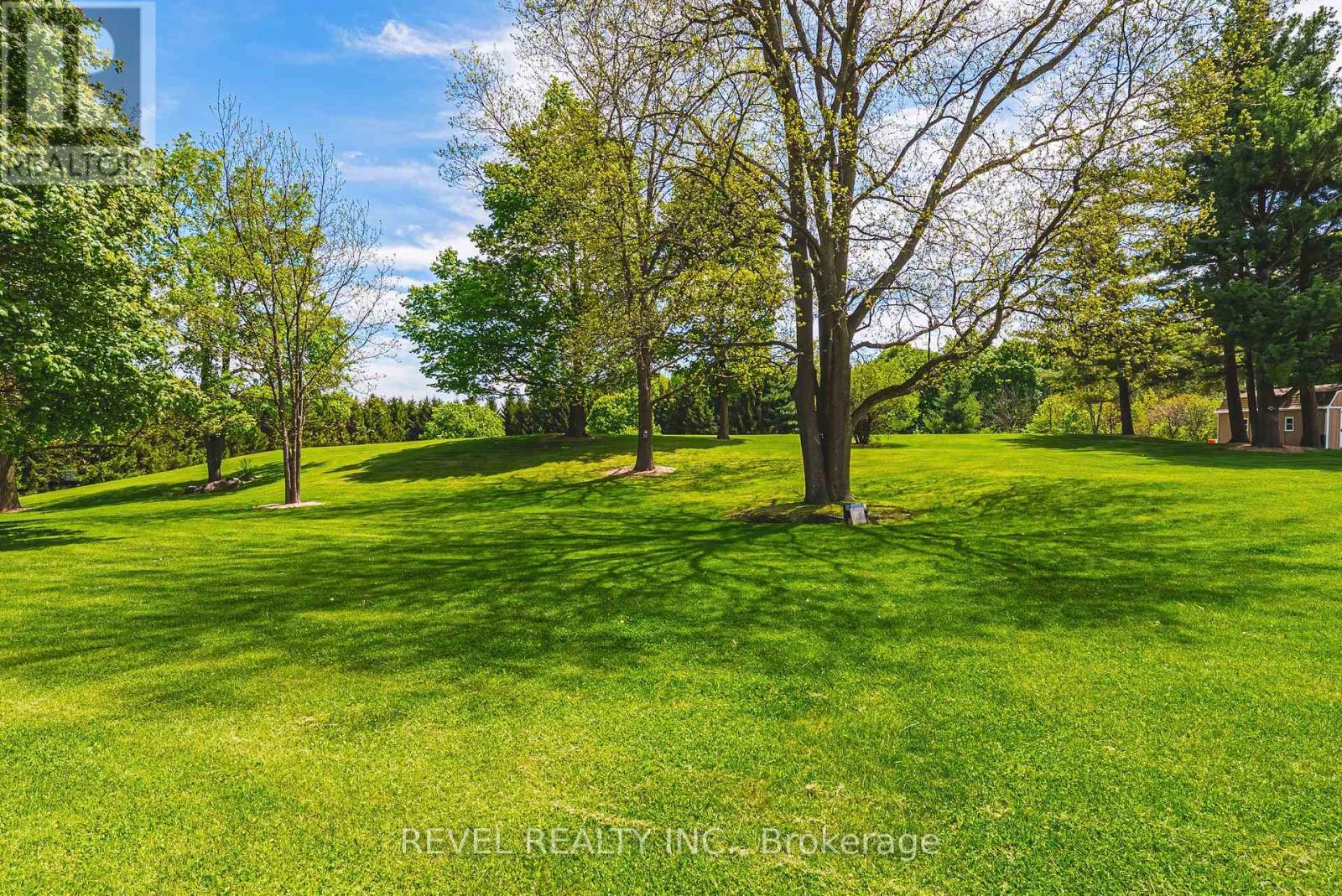 Photo 11 of 1194 20 Side Road, Milton ON