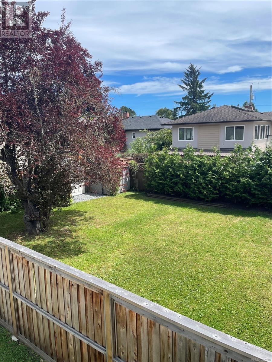Photo 52 of 1045 Nicholson St, Saanich BC