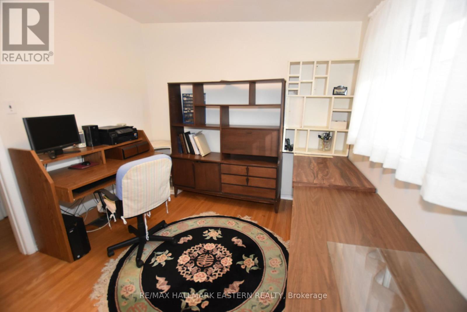 Photo 6 of 276 Greenlawn Avenue, Peterborough North ON