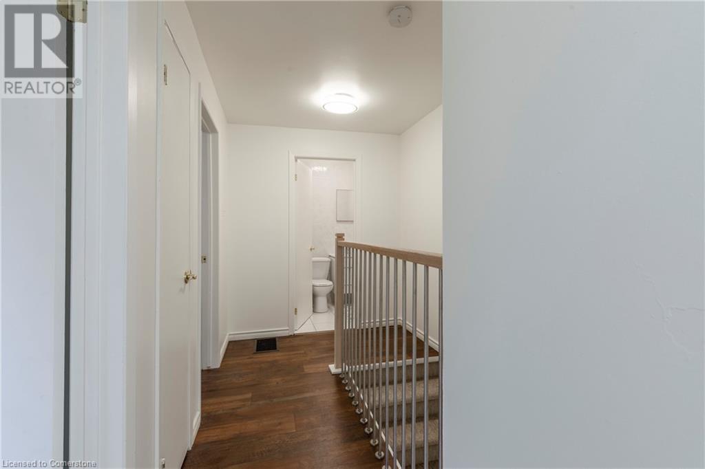 Photo 14 of 618 Francis Road, Burlington ON