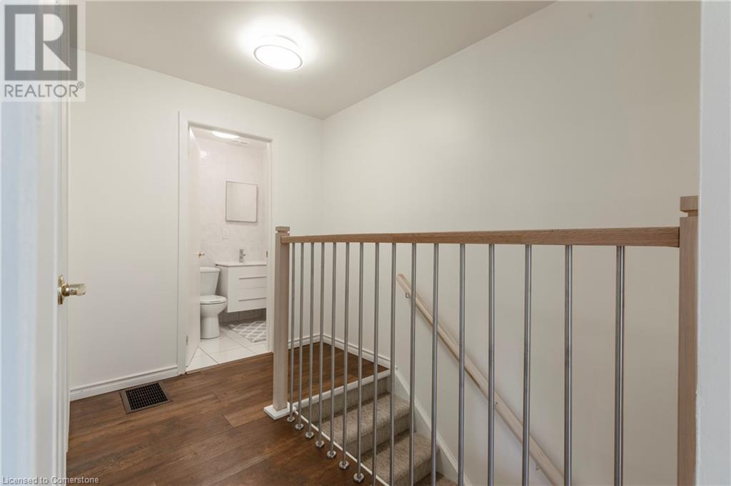 Photo 15 of 618 Francis Road, Burlington ON