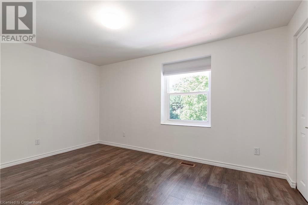 Photo 19 of 618 Francis Road, Burlington ON