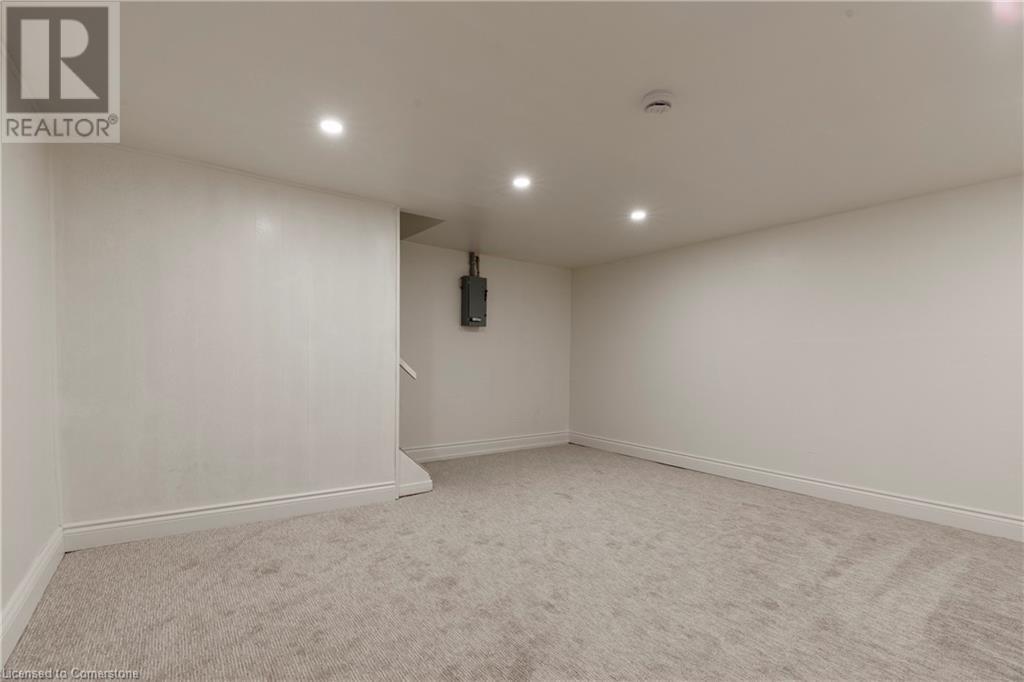 Photo 27 of 618 Francis Road, Burlington ON