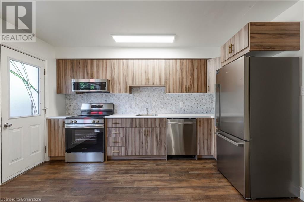 Photo 7 of 618 Francis Road, Burlington ON