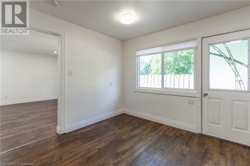 Photo 9 of 618 Francis Road, Burlington ON