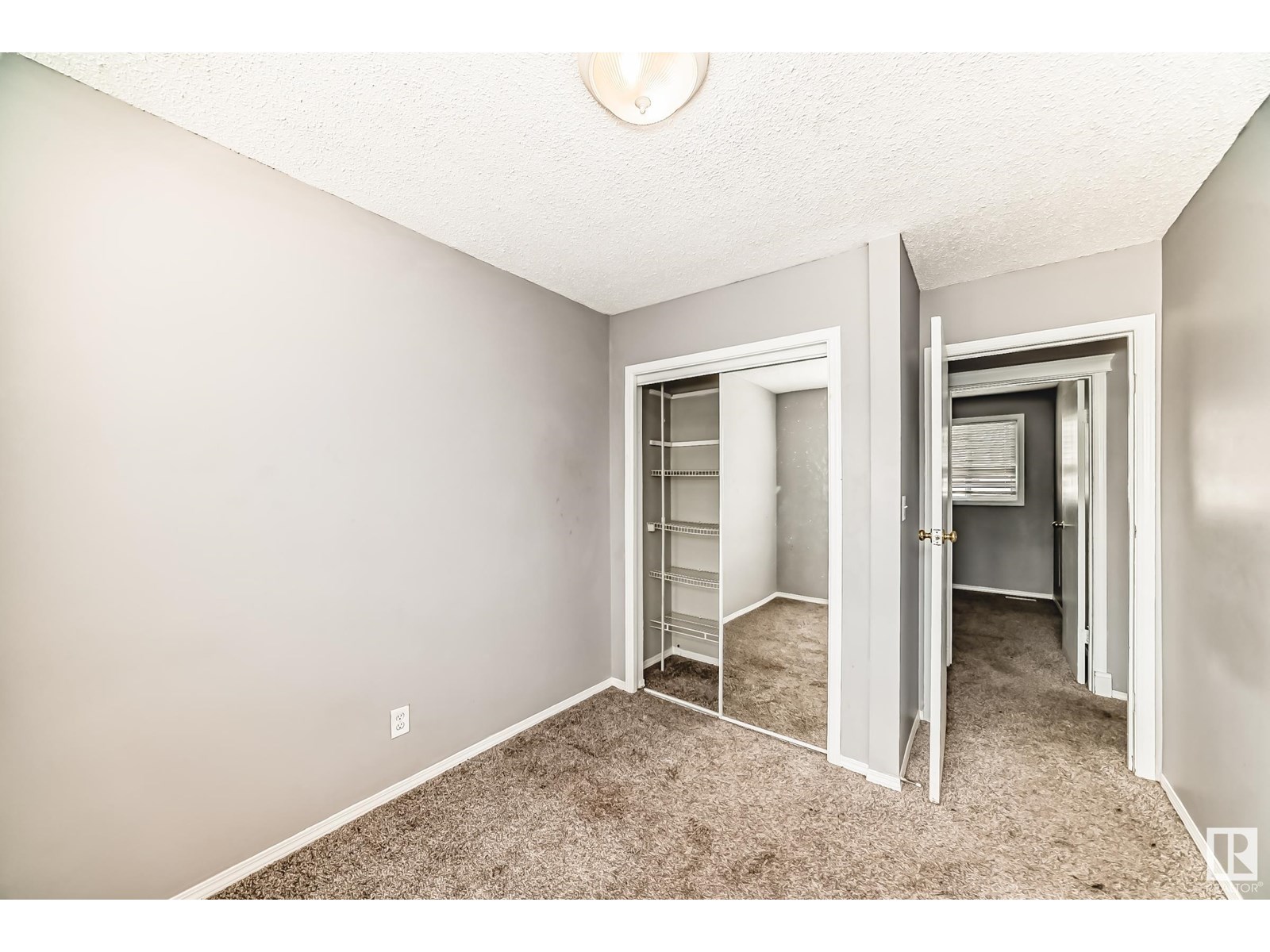 Photo 6 of 8217 182 St Nw, Edmonton AB