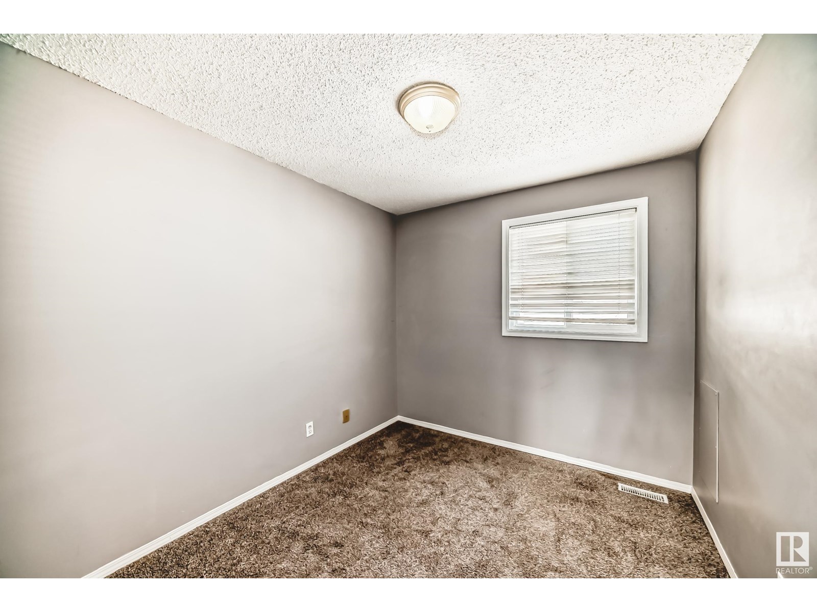 Photo 26 of 8217 182 St Nw, Edmonton AB