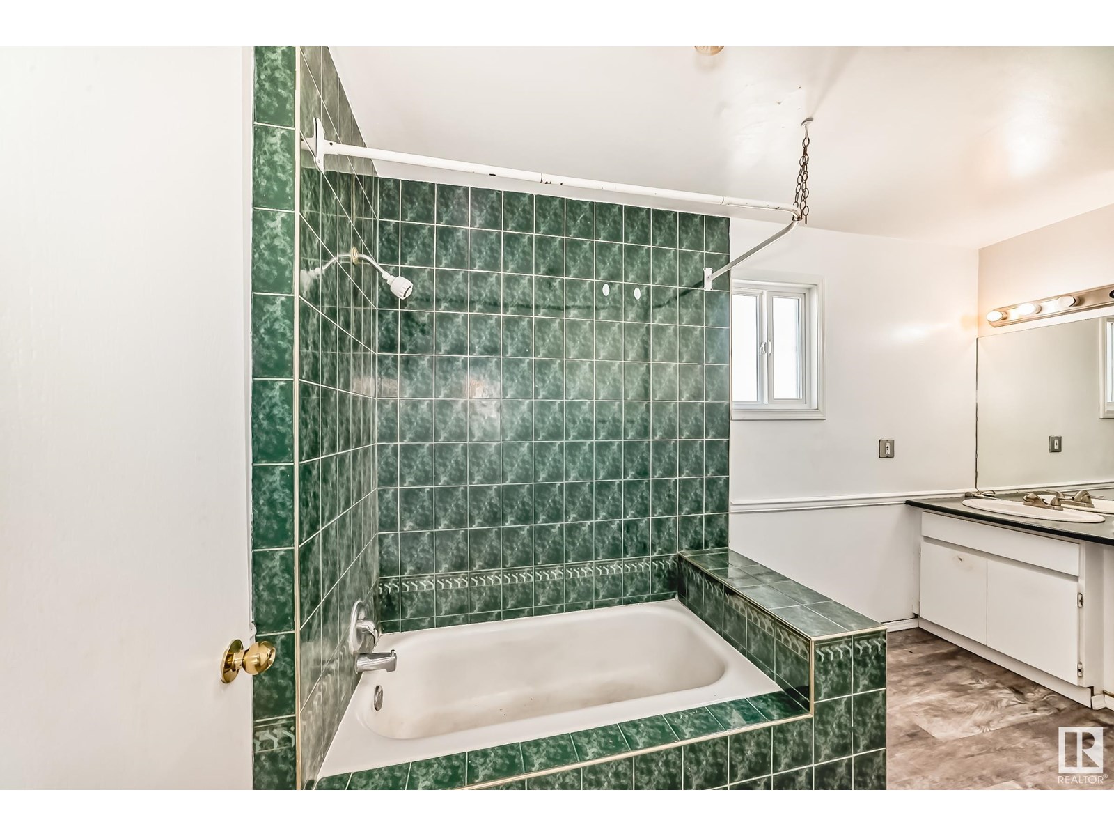Photo 28 of 8217 182 St Nw, Edmonton AB