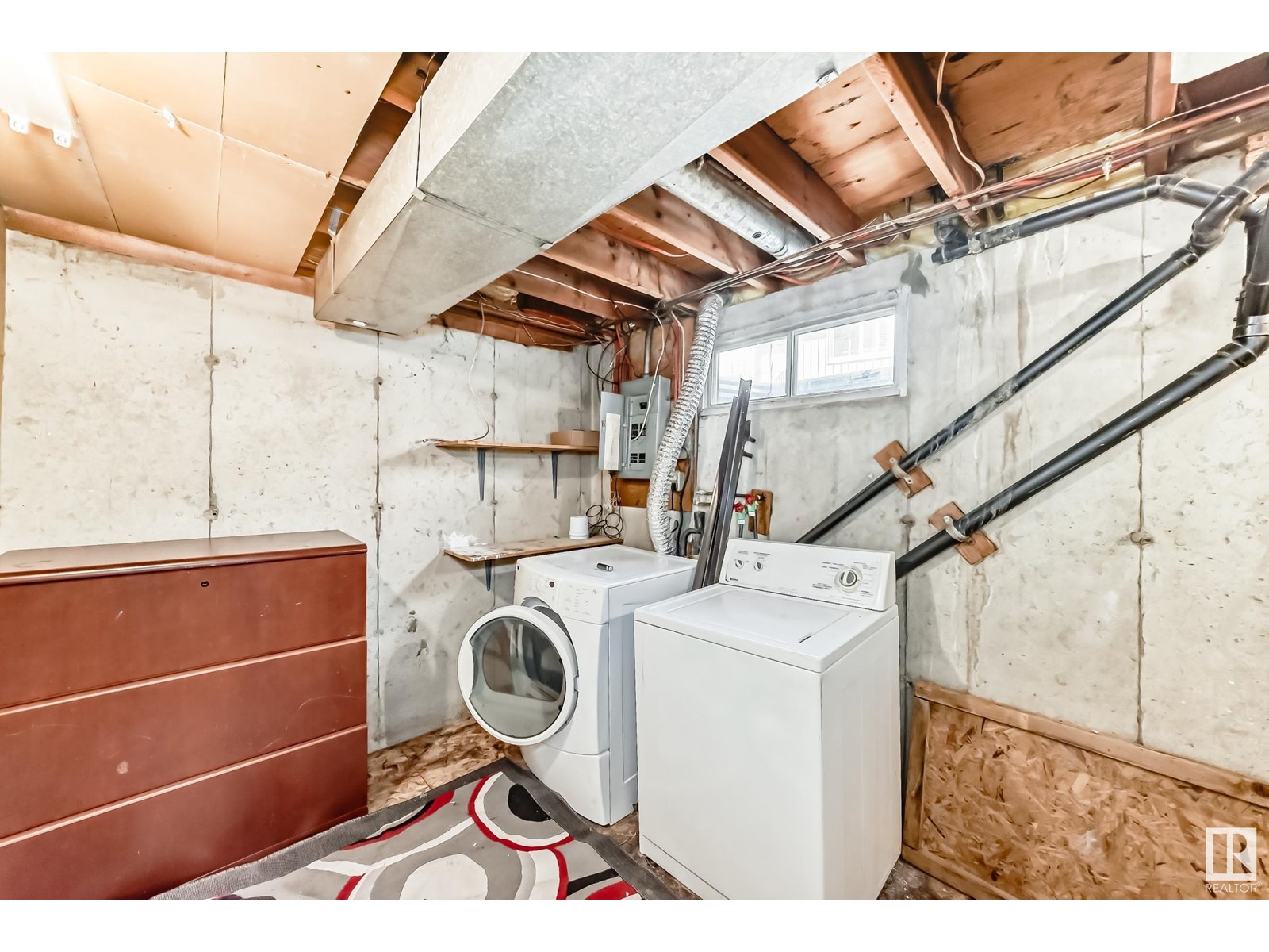 Photo 19 of 8217 182 St Nw, Edmonton AB